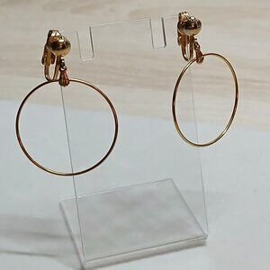Vintage Gold Tone Clip On Hoop Earrings Costume Jewelry #80W
